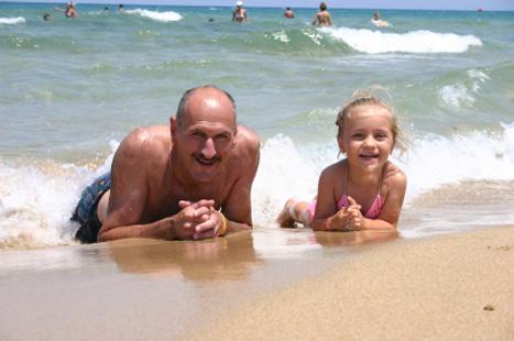 nonno nipote vacanza mare nonno e nipote al mare